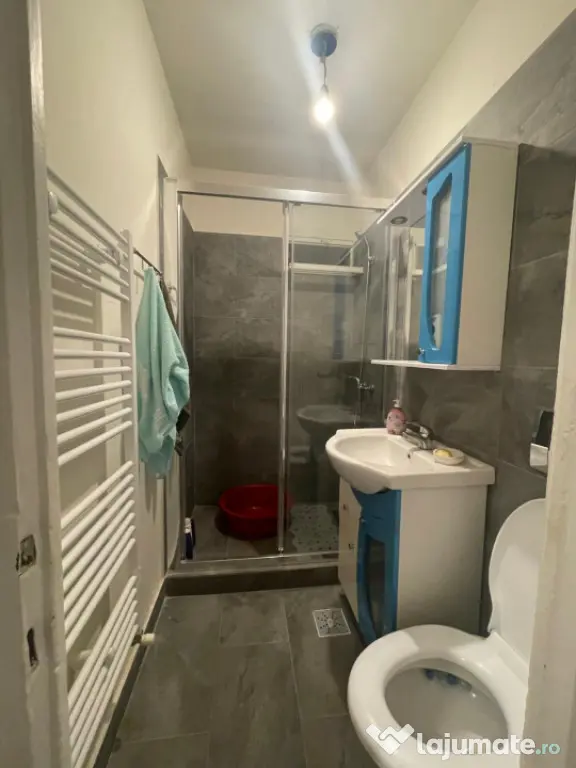 Apartament 2 camere, luminos și bine întreținut – Str.