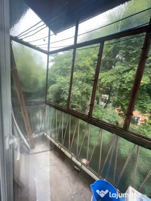 Apartament 2 camere, luminos și bine întreținut – Str.