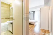 Apartament cu 4 camere de vanzare in Cosmopolis, parcare,...