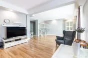 Apartament cu 4 camere de vanzare in Cosmopolis, parcare,...