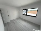 Casa moderna - 4 dormitoare - 2026 - toate utilitatile - ... 
