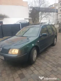Volkswagen Bora Variant 1.9 TDI – fiabilă, economică, cârlig remorcare 
