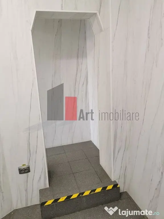 %0 Comision Spatiu comercial de inchiriat in zona Kogalni...
