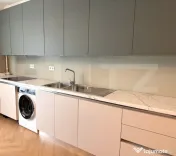 Apartament PREMIUM cu 2 camere, terasa si parcare ,zona Libe 