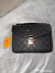 Geanta dama model Pochette Metis piele stantata 