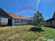 Casă / Vilă cu 3 camere de vânzare în zona Central
