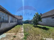 Casă / Vilă cu 3 camere de vânzare în zona Central