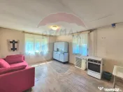 Casă / Vilă cu 3 camere de vânzare în zona Central