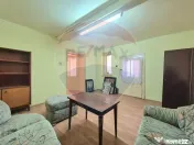 Casă / Vilă cu 3 camere de vânzare în zona Central