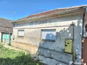 Casă / Vilă cu 3 camere de vânzare în zona Central 