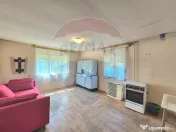Casă / Vilă cu 3 camere de vânzare în zona Central 