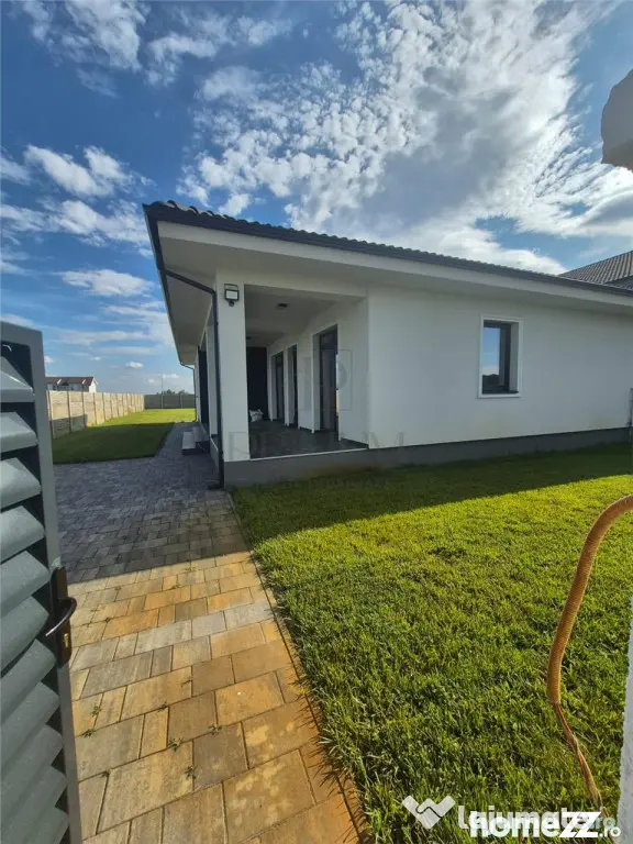 Casa individuala superba - zona linistita - bucatarie inchis