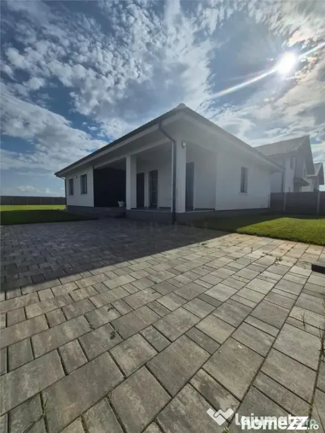 Casa individuala superba - zona linistita - bucatarie inchis