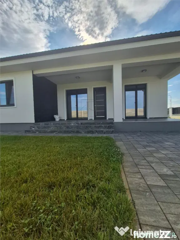 Casa individuala superba - zona linistita - bucatarie inchis