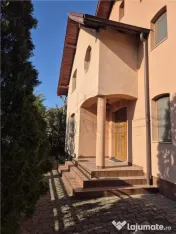 GIROC - CASA INDIVIDUALA - SPATIOASA - GARAJ - 2 FRONTURI ST 