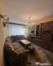Apartament 3 camere zona Vasile Aaron 