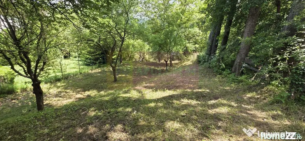 Teren exclusivist pentru dezvoltare imobiliară – Zona ...