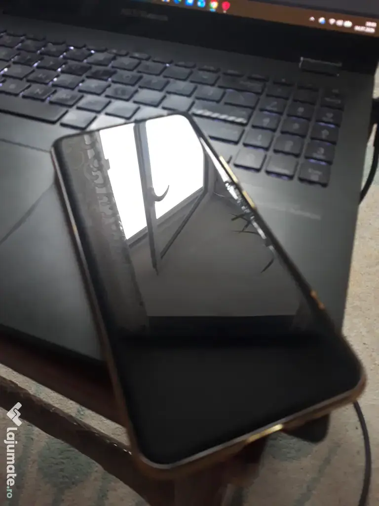 Telefon mobil HONOR 90