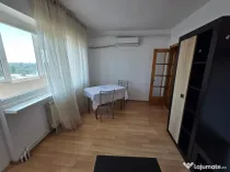 Apartament 3 Camere Decomandat (Zona Comcereal)