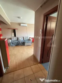 Apartament 3 camere , parcare, zona Subcetate