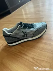 Adidasi armani originali 