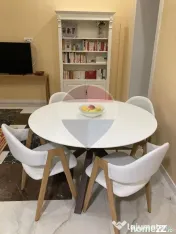 Apartament cu 3 camere pretebil pentru cabinet sau rezide... 