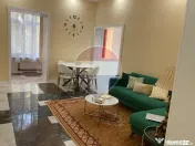 Apartament cu 3 camere pretebil pentru cabinet sau rezide... 