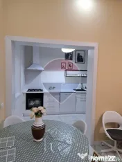 Apartament cu 3 camere pretebil pentru cabinet sau rezide... 