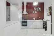 Apartament cu 3 camere pretebil pentru cabinet sau rezide... 