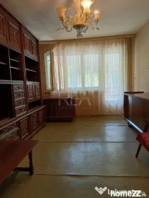 3 camere, et 1/9, anvelopat, 71 mp-Apusului