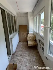 3 camere, et 1/9, anvelopat, 71 mp-Apusului 
