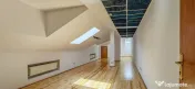 Vilă spațioasă de închiriat, 11 camere, București 