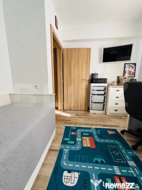 Apartament 3 camere | Curte proprie + parcare | Sânpetru