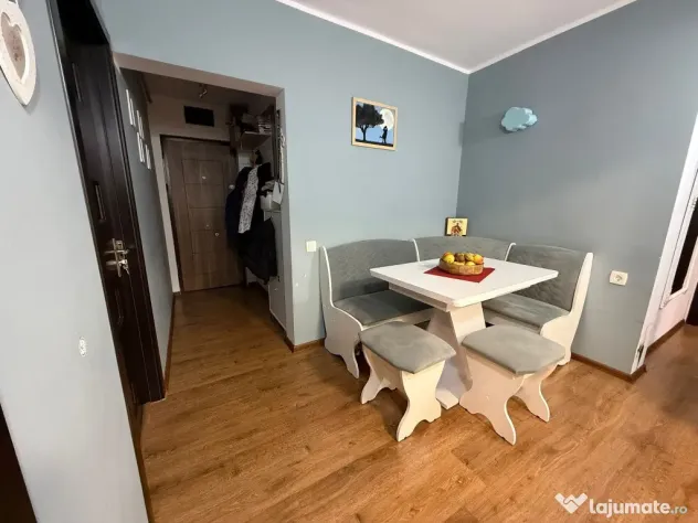 Apartament 3 camere Cornișa Bistriței