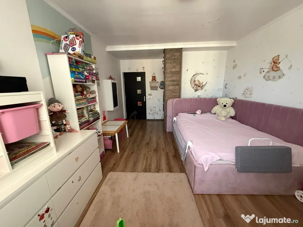 Apartament 3 camere Cornișa Bistriței