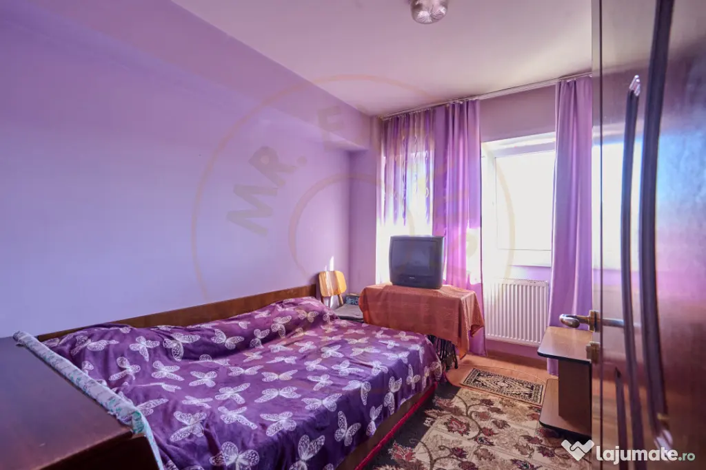 Vand/Schimb Apartament 3 camere ultracentral cu Apartament 2