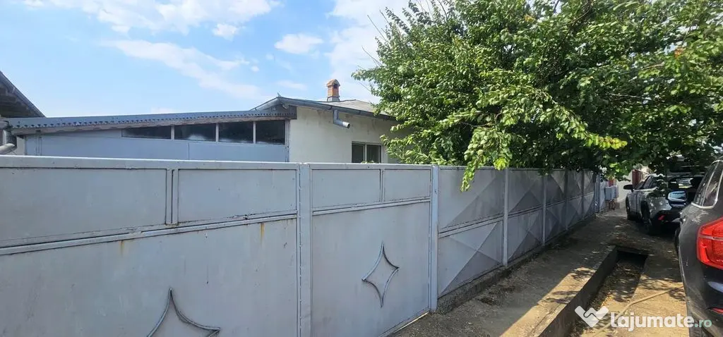Casa la sol cu teren 1055 mp si livada - Vanatori, Galati