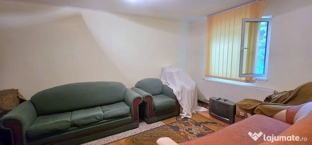 Casa la sol cu teren 1055 mp si livada - Vanatori, Galati