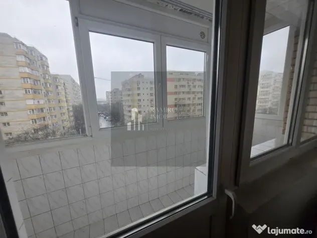 Apartament 104mp utili 2bai centrala -an 1985 -Bd. Chisin...