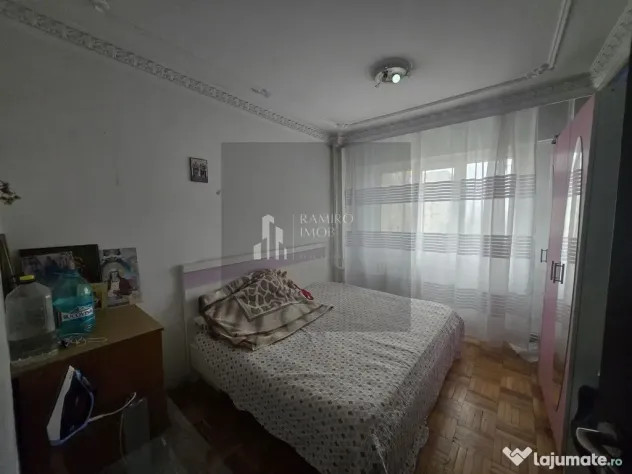 Apartament 104mp utili 2bai centrala -an 1985 -Bd. Chisin...