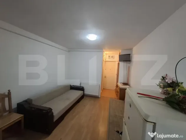 Garsoniera de vanzare, 24 mp, zona Micro 16
