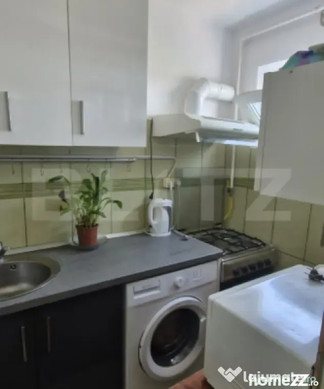 Garsonieră 23 mp, centrală proprie & AC, zona Târgoviște