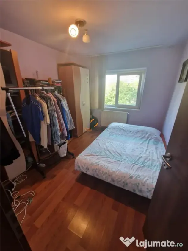 Decomandat 3 Camere 2 Bai 2 Balcoane Zona Aradului