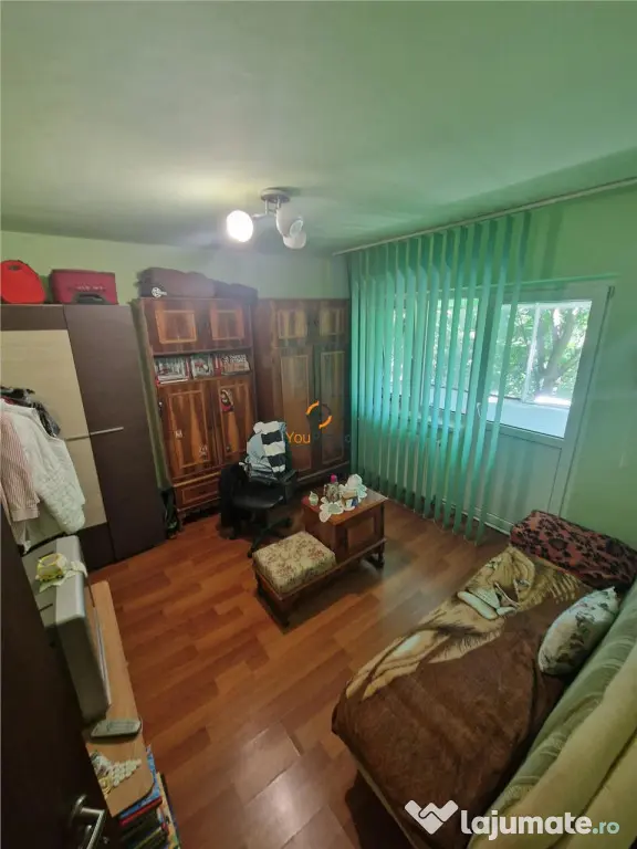 Decomandat 3 Camere 2 Bai 2 Balcoane Zona Aradului
