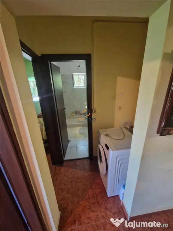 Decomandat 3 Camere 2 Bai 2 Balcoane Zona Aradului