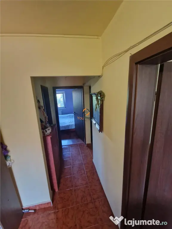 Decomandat 3 Camere 2 Bai 2 Balcoane Zona Aradului