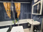 Apartament cu 3 camere de inchiriat