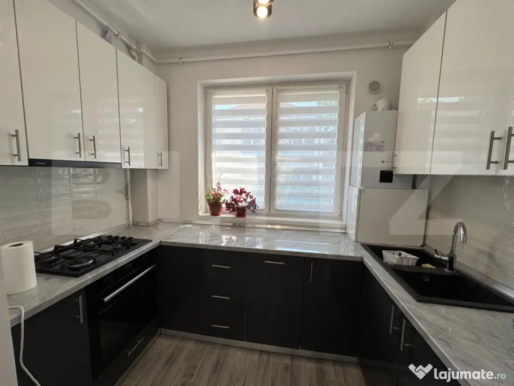 Apartament de inchiriat, 3 camere, 67 mp, loc de parcare, Ha