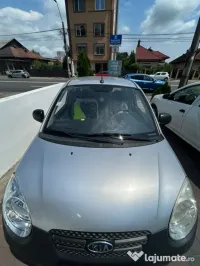 Vand Kia Picanto 2.500 €, negociabil
