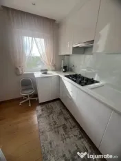 Apartament Cu 3 Camere Decomandate Etaj 2 - Zona Burdujeni 